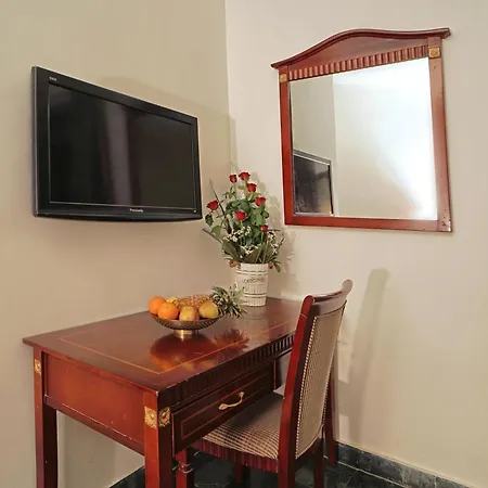 Swaroop Vilas - Lake Facing Boutique Hotel-2